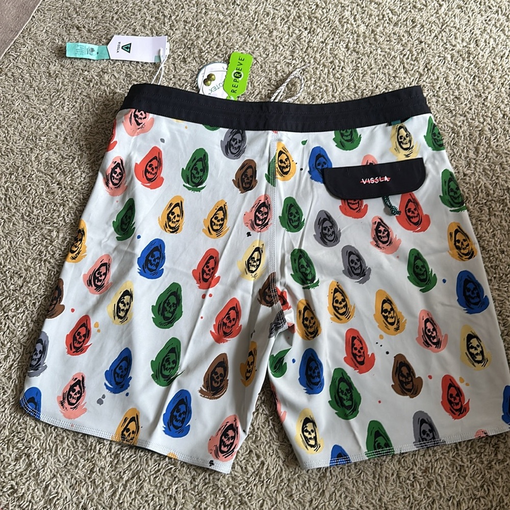 VISSLA x Nathan Kostechko Board Shorts Swim Trunks Lost Souls Sz 36 NWT - Picture 2 of 4